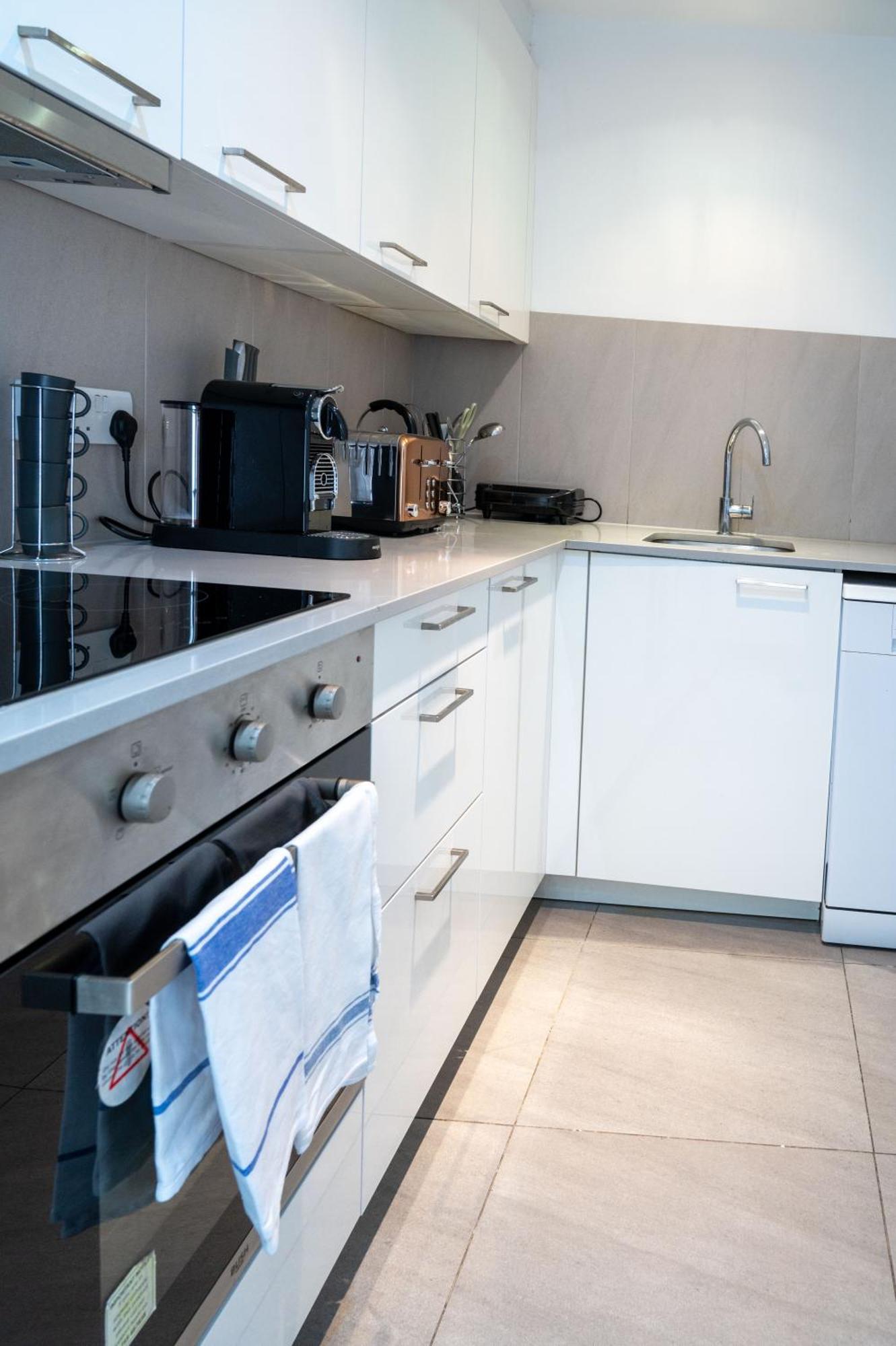Modern 3 Beds 2 Baths Abbey Rd - St John'S Wood Daire Londra Dış mekan fotoğraf