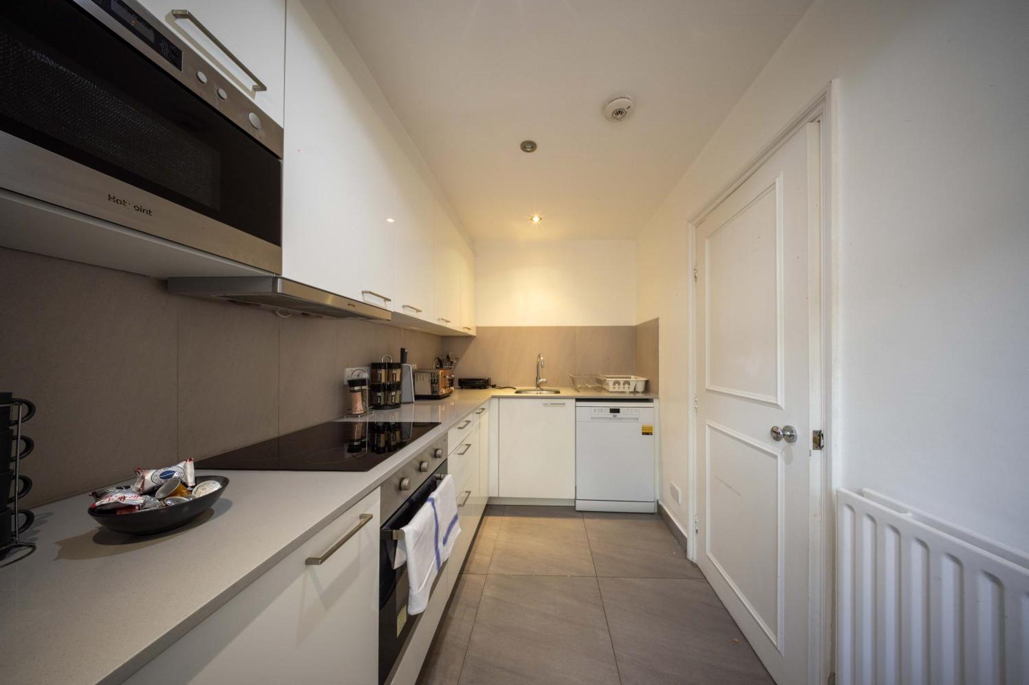 Modern 3 Beds 2 Baths Abbey Rd - St John'S Wood Daire Londra Dış mekan fotoğraf